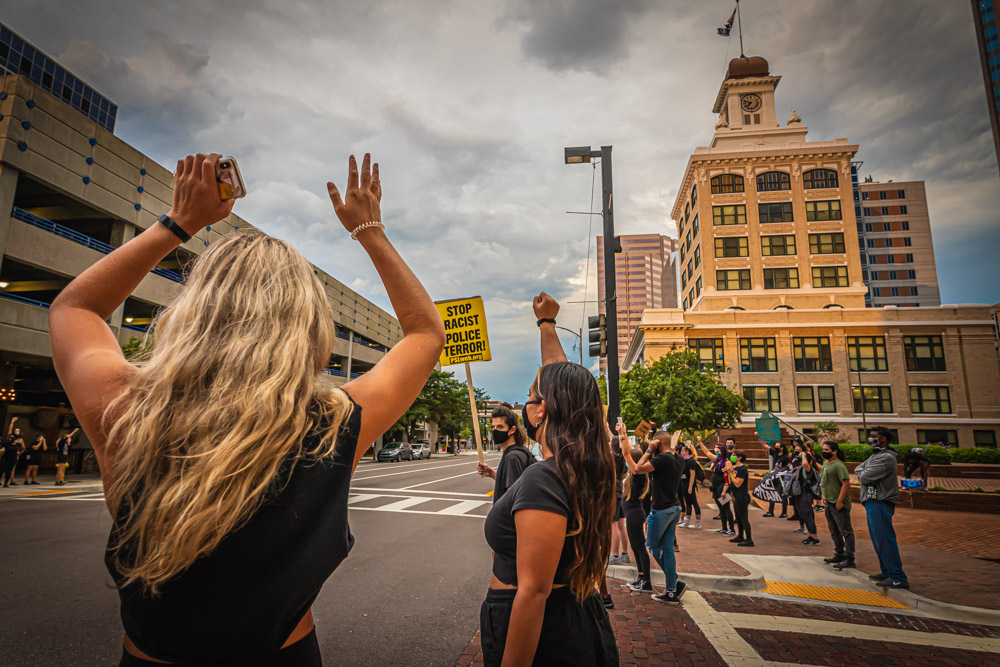 Hands up at the intersection